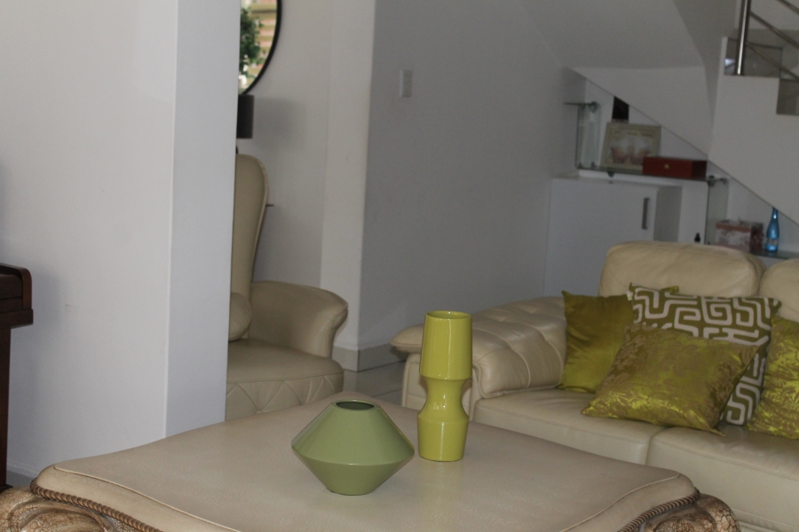 6 Bedroom Property for Sale in The Coves North West